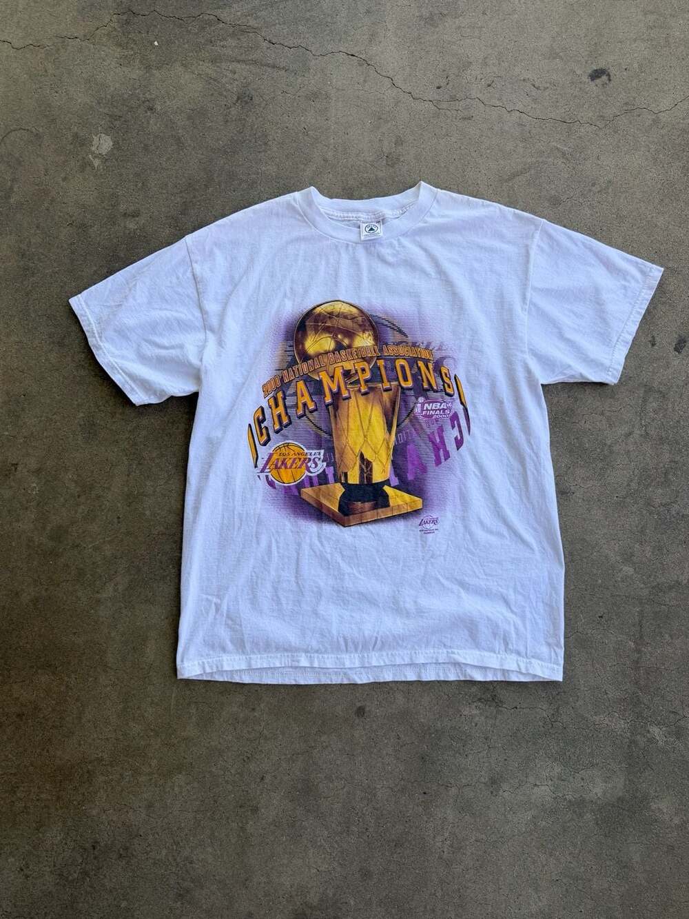 Vintage Delta 2000 Los Angeles Lakers NBA Champions T-Shirt Size Large